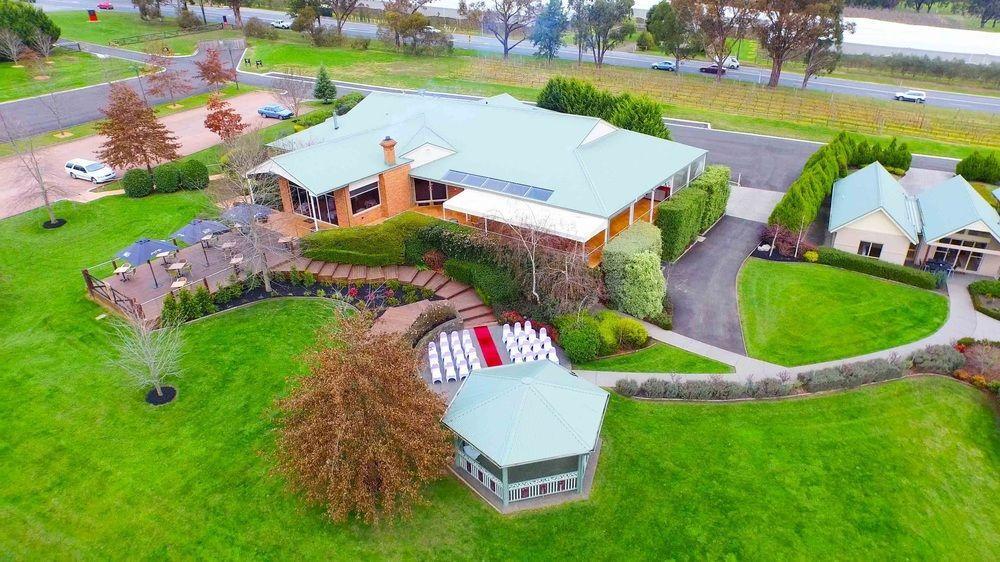 Wild Cattle Creek Estate Bed & Breakfast Wandin Yallock Екстериор снимка