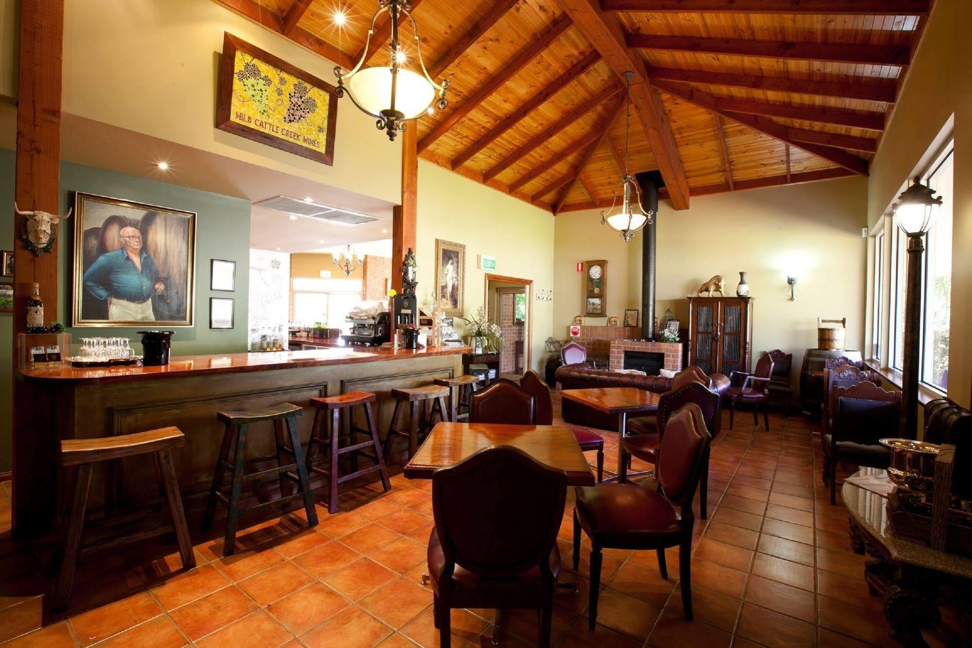 Wild Cattle Creek Estate Bed & Breakfast Wandin Yallock Екстериор снимка