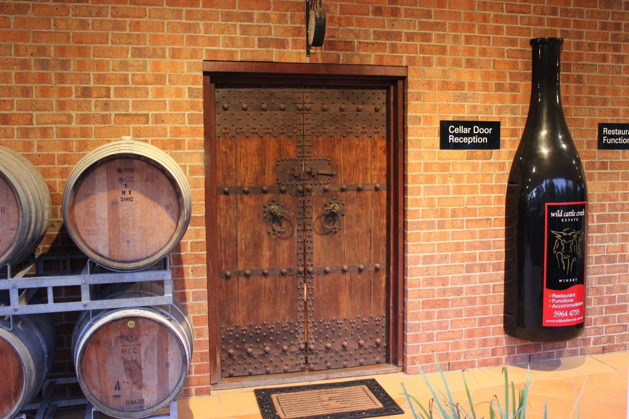 Wild Cattle Creek Estate Bed & Breakfast Wandin Yallock Екстериор снимка